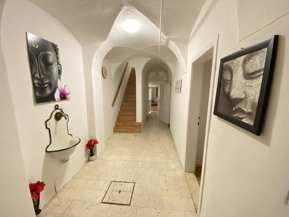 Villa Pod Gradom Lubiana Esterno foto