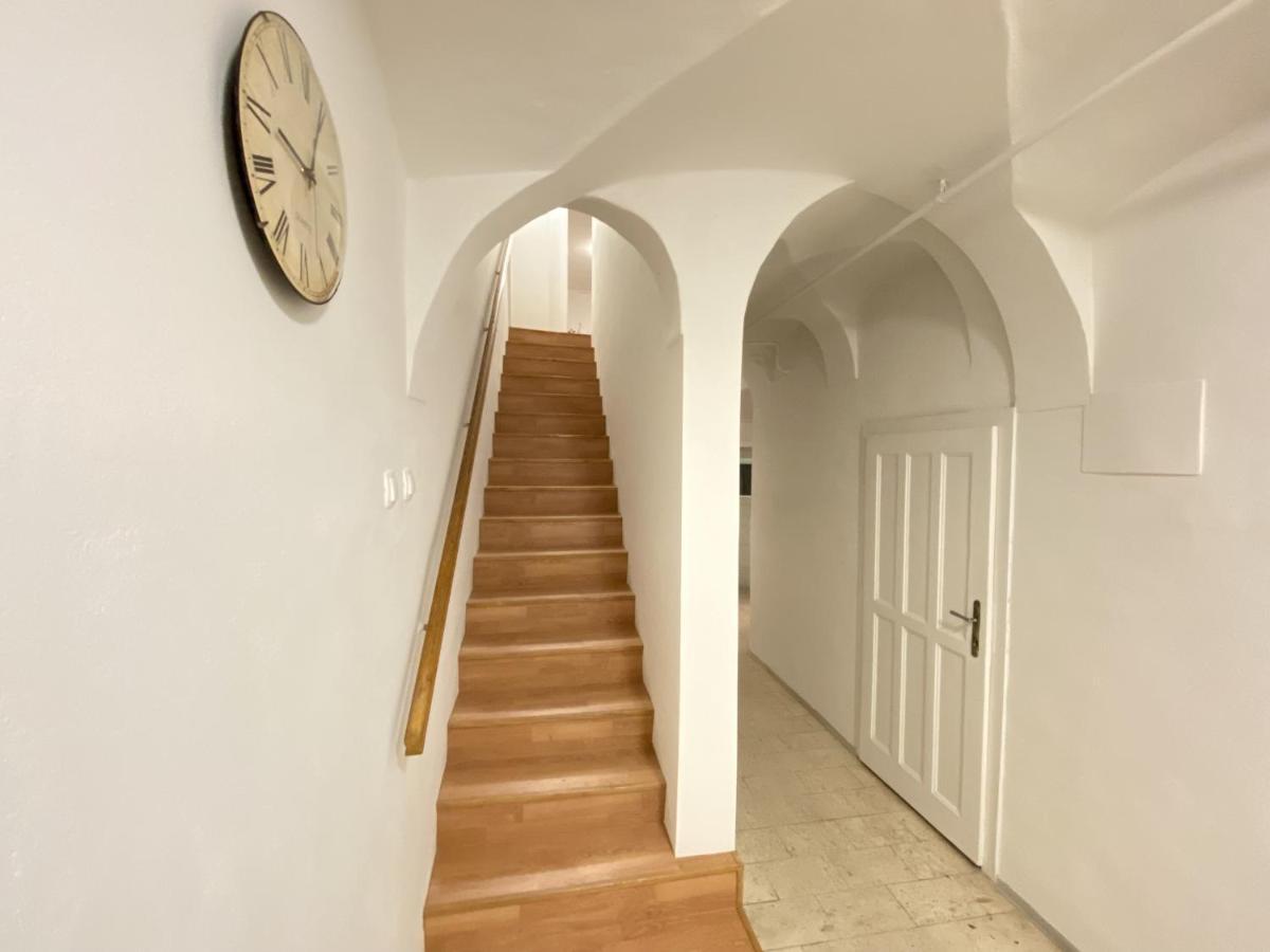 Villa Pod Gradom Lubiana Esterno foto