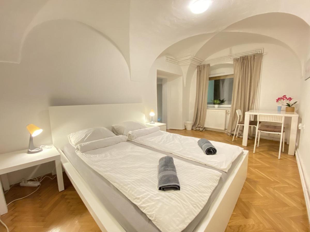 Villa Pod Gradom Lubiana Esterno foto